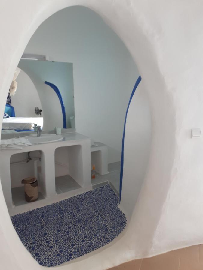 La Maison Blanche Deni Biram Ndao Bagian luar foto