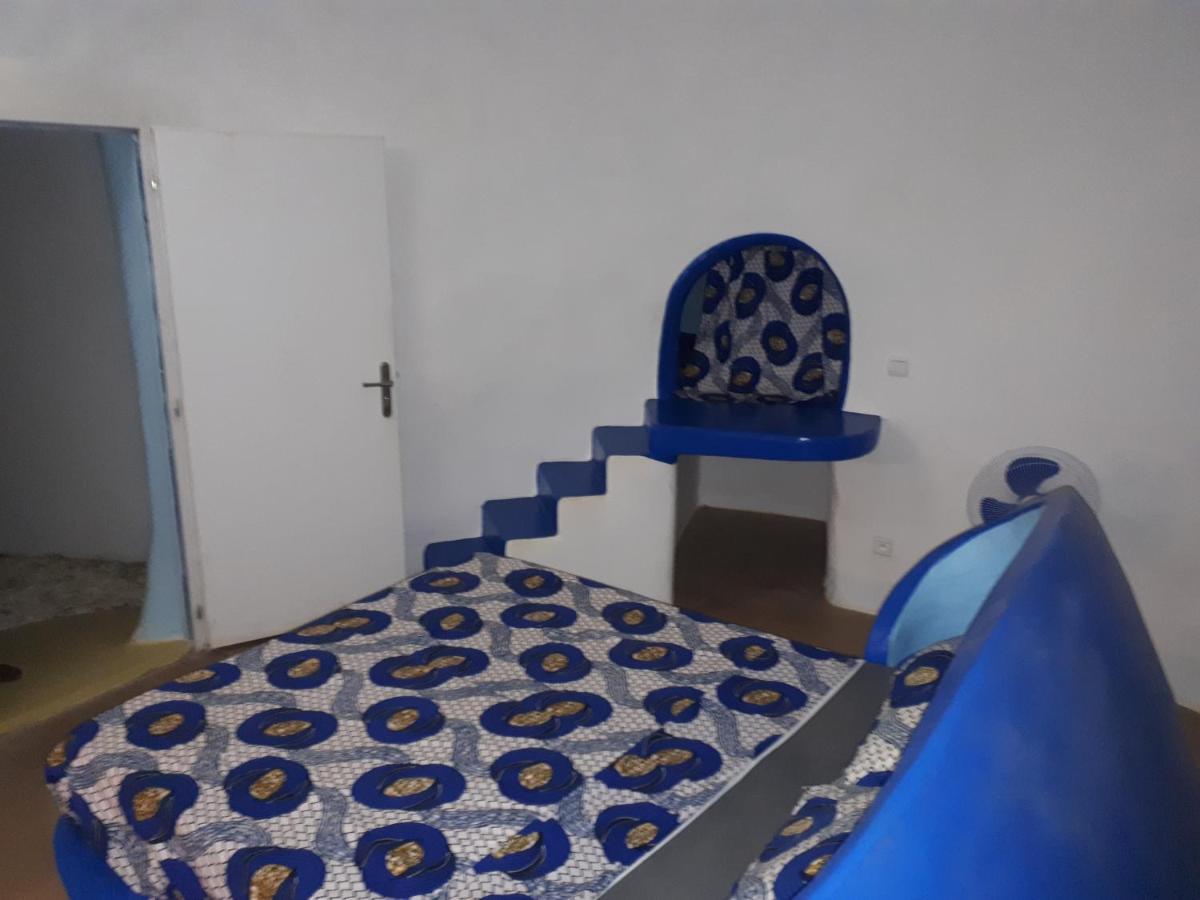 La Maison Blanche Deni Biram Ndao Bagian luar foto