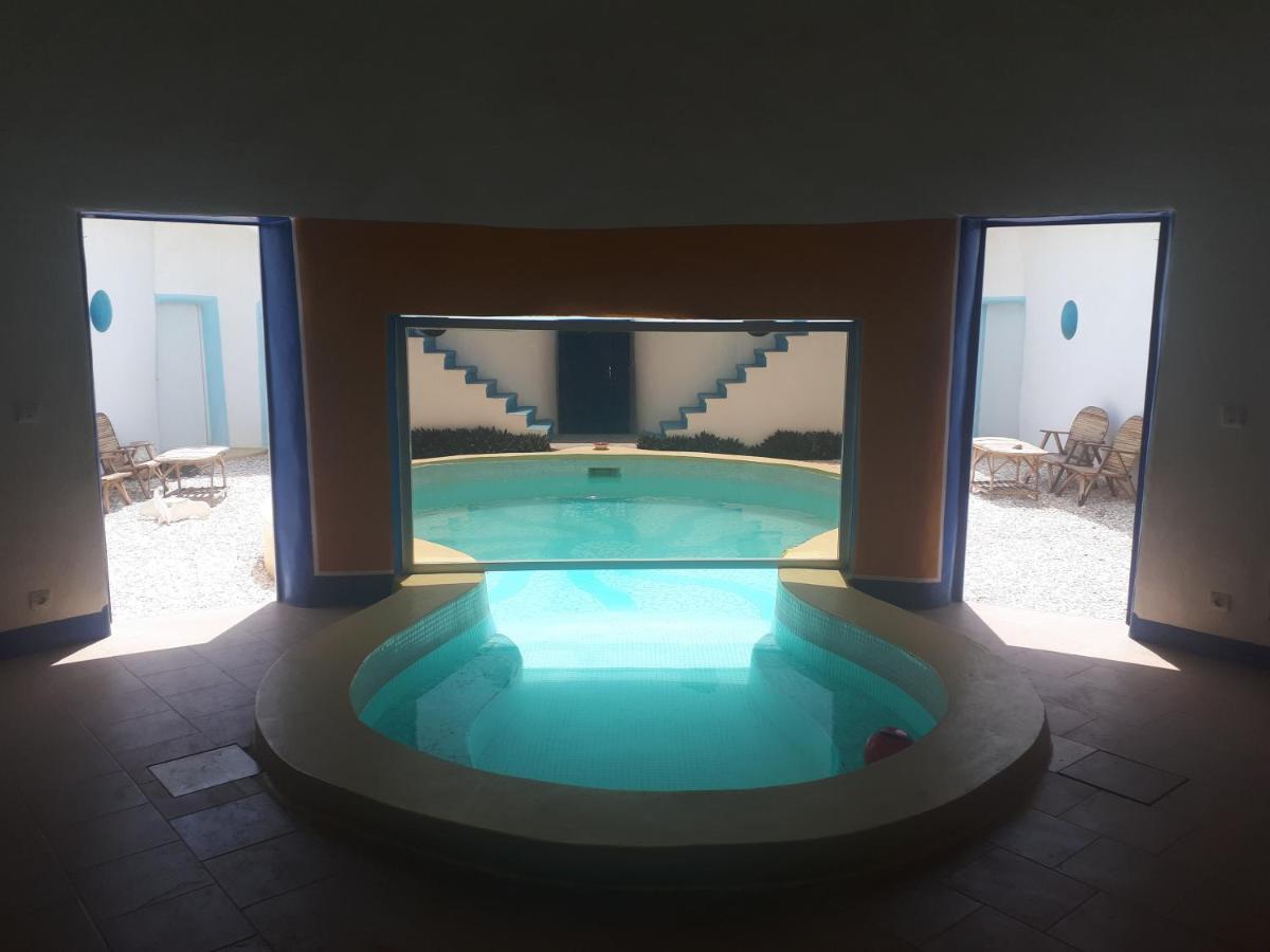 La Maison Blanche Deni Biram Ndao Bagian luar foto